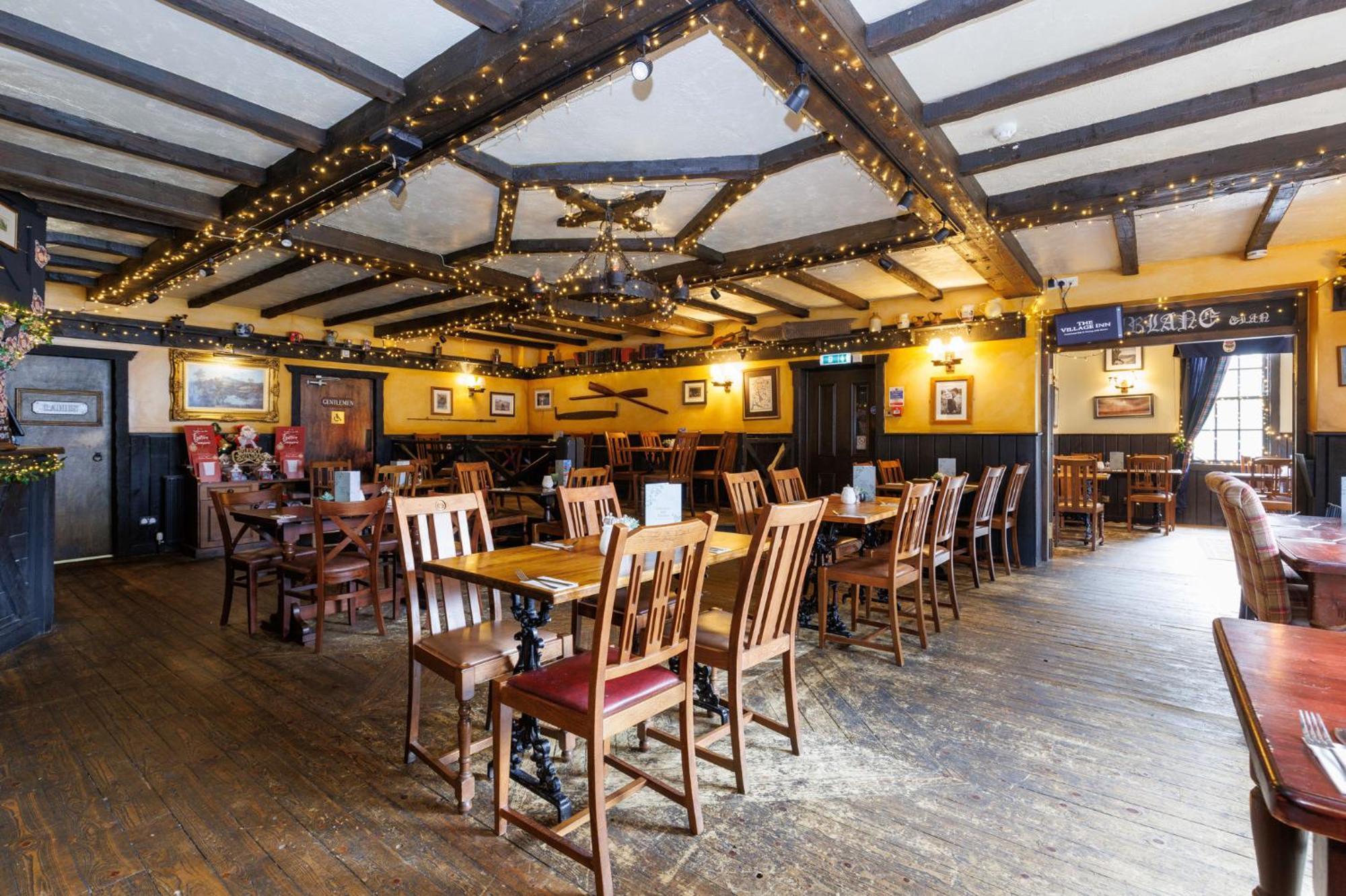 Village Inn Arrochar Exterior photo